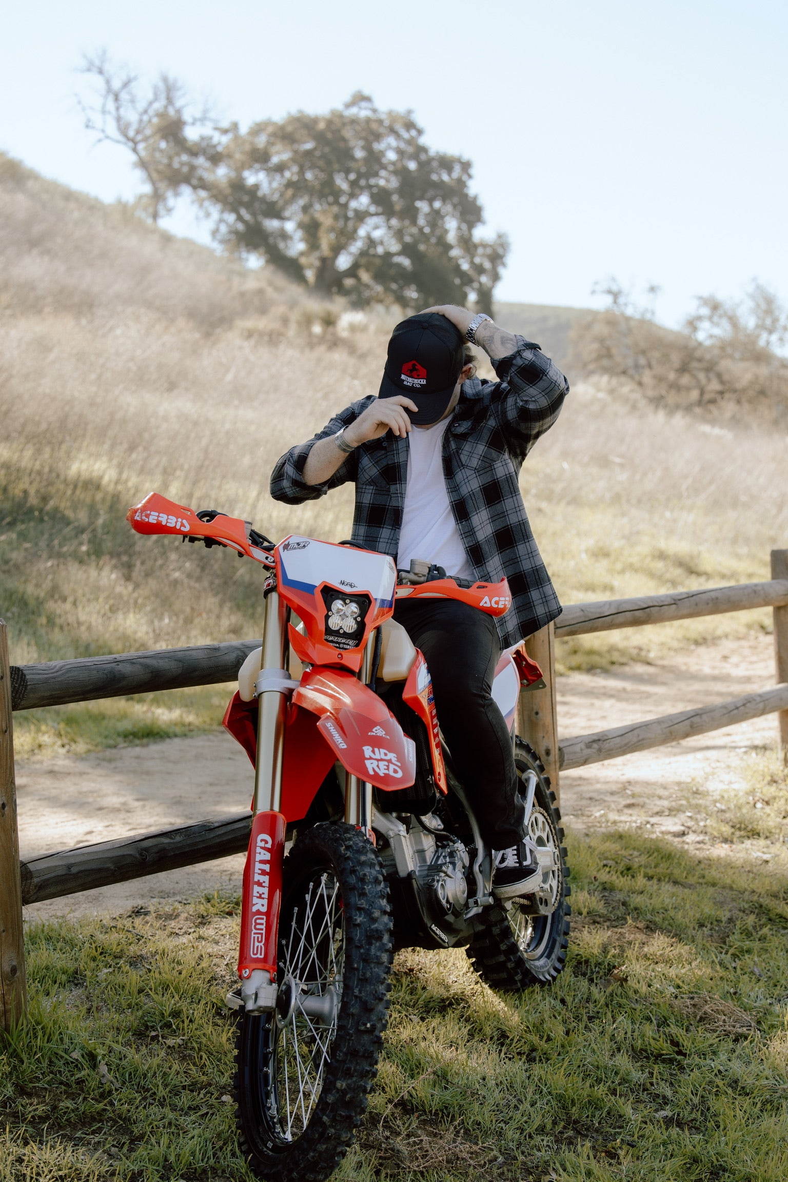 Mothrtruckr Hat Co Men's Flat Bill Hat